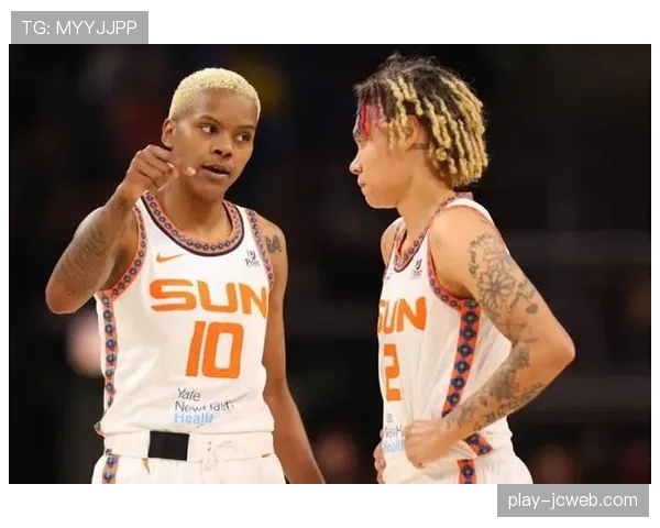 季前赛海外行记录:康涅狄格太阳队在墨西哥城进行的文化交流活动 季前赛海外行记录:康涅狄格太阳队在墨西哥城进行的文化交流活动